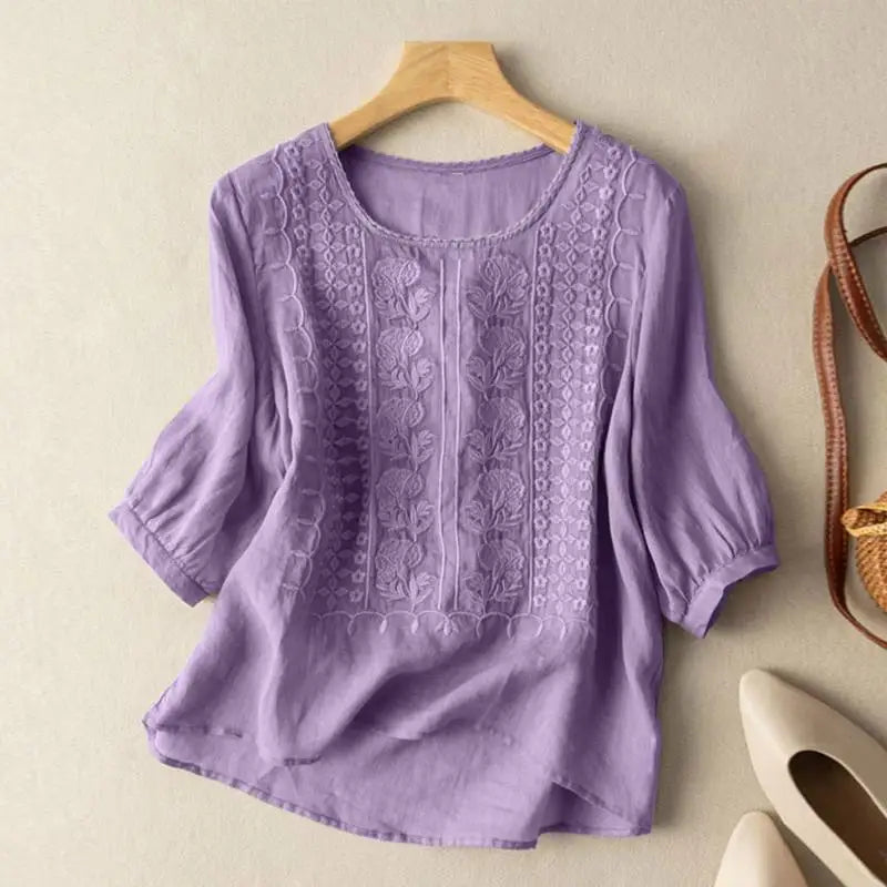 Image of Women's Embroidered 3/4 Sleeve Blouse