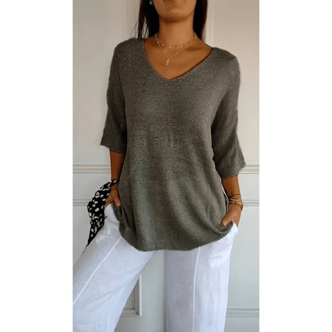 Image of Women's V-Neck 3/4 Sleeve Top