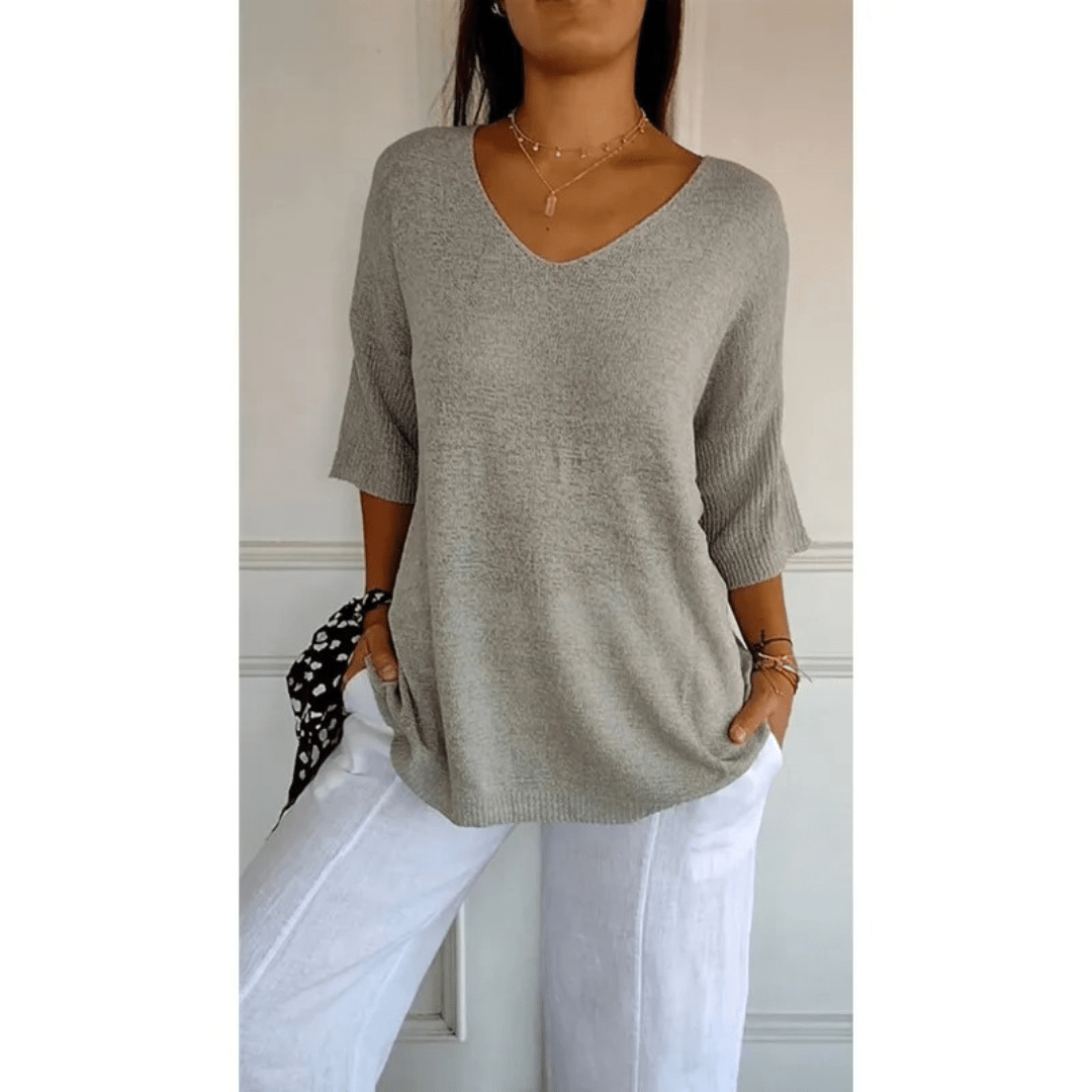 Image of Women's V-Neck 3/4 Sleeve Top