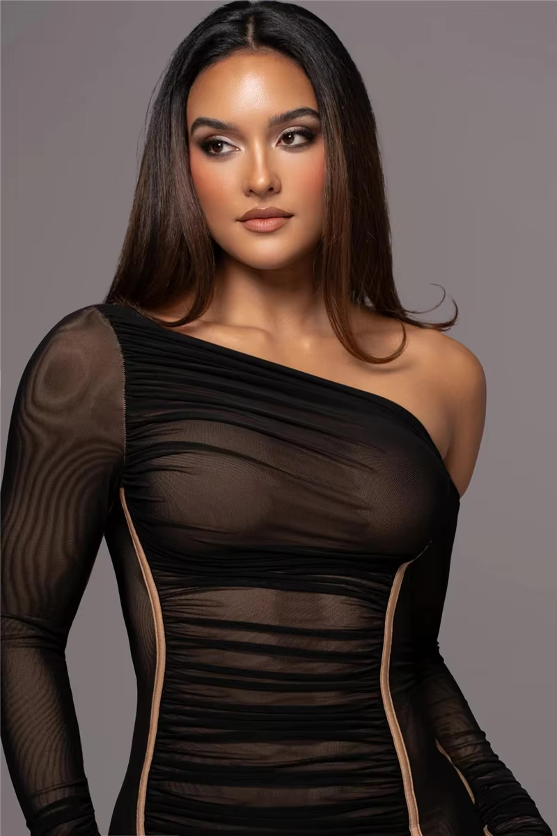 Image of Women's Ruched Bodycon Midi Dress