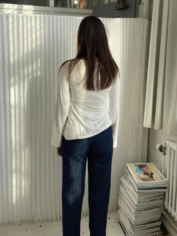 Image of Women's Tie-Front Long Sleeve Top